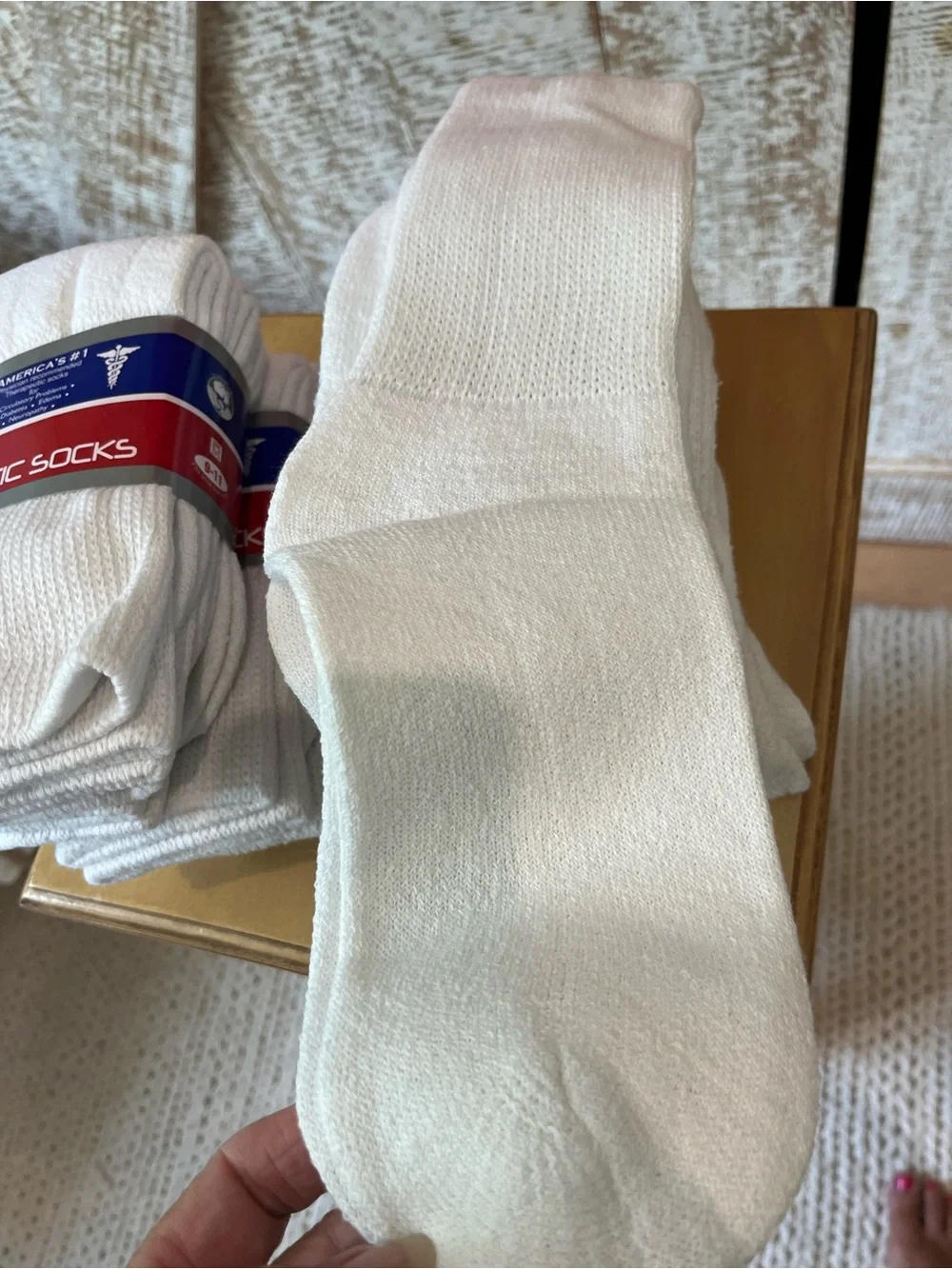 Rodex White Diabetic Socks – Cushioned Comfort for Men- 2 pks of 3.  Sz 9-11
